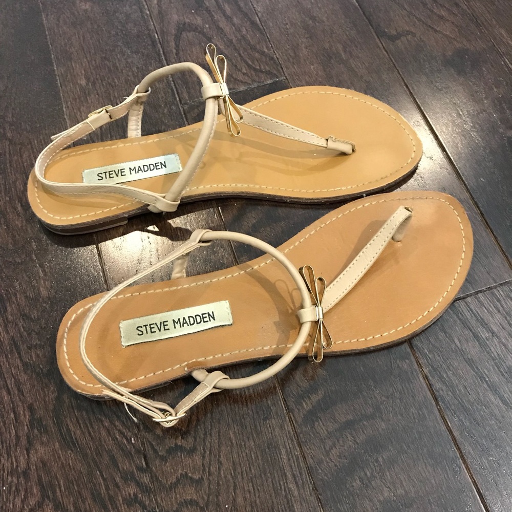 Steve Madden Flat Thong Sandals Size 9